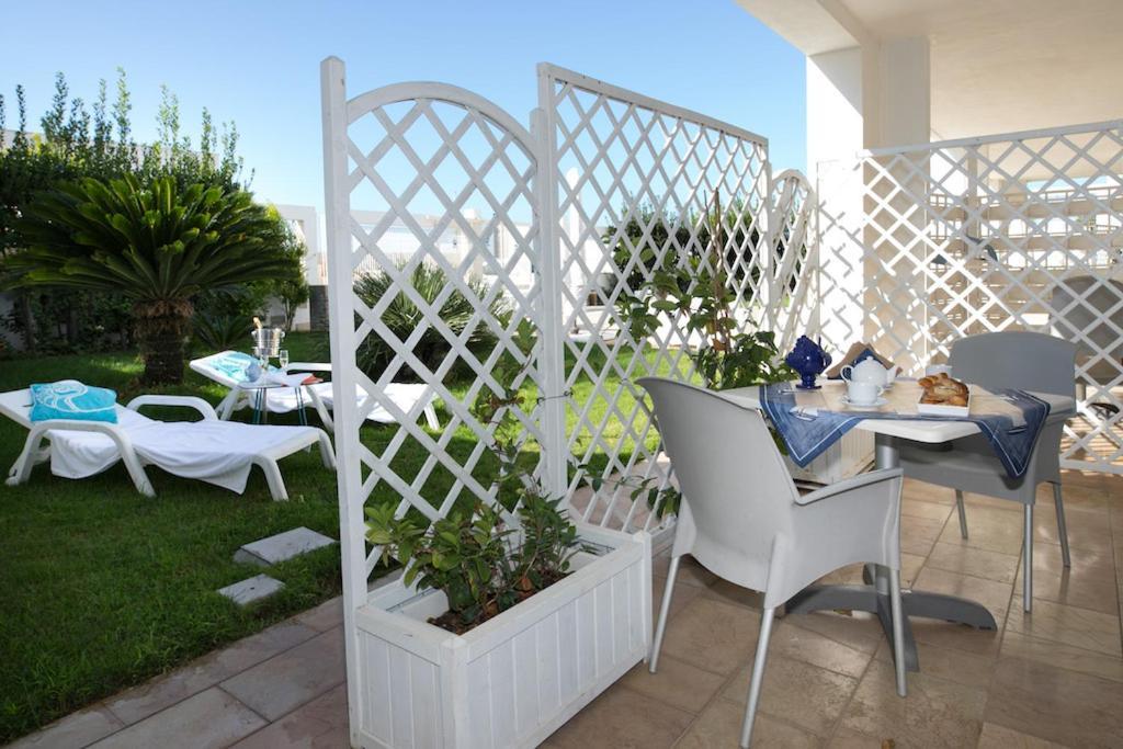 Gigli Hotel Salento Marina Di Pescoluse Exterior foto
