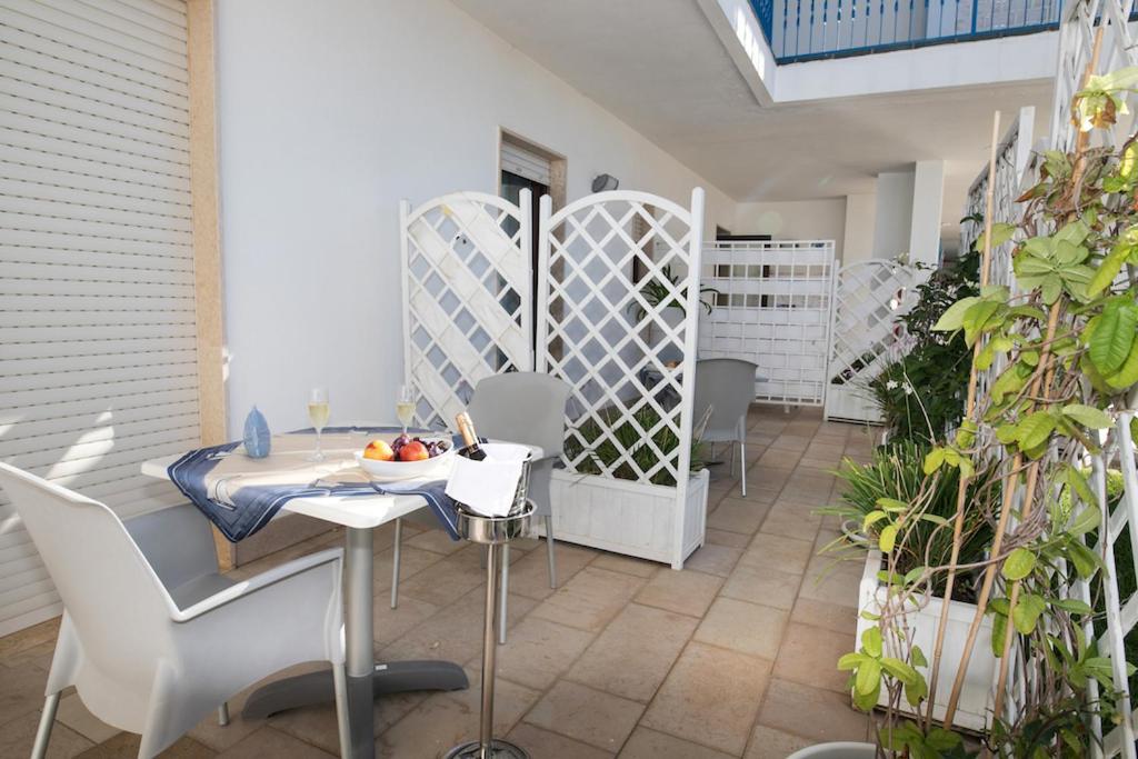 Gigli Hotel Salento Marina Di Pescoluse Zimmer foto